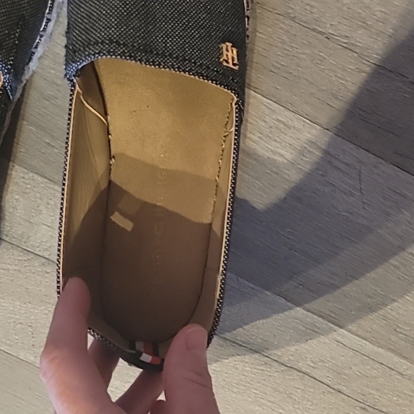 NWOT Tommy Hilfiger Slip-On Espadrille Shoes Size 8.5 - Picture 4 of 9